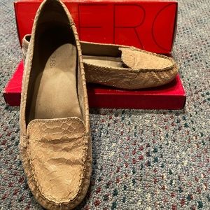 Aerosoles bone snake loafers